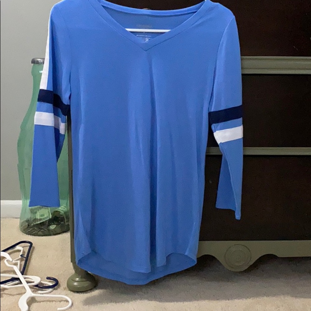 Blue, quarter sleeved t-shirt